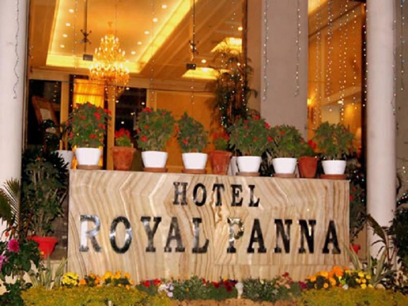 Hotel Royal Panna Shahjahanpur Екстер'єр фото